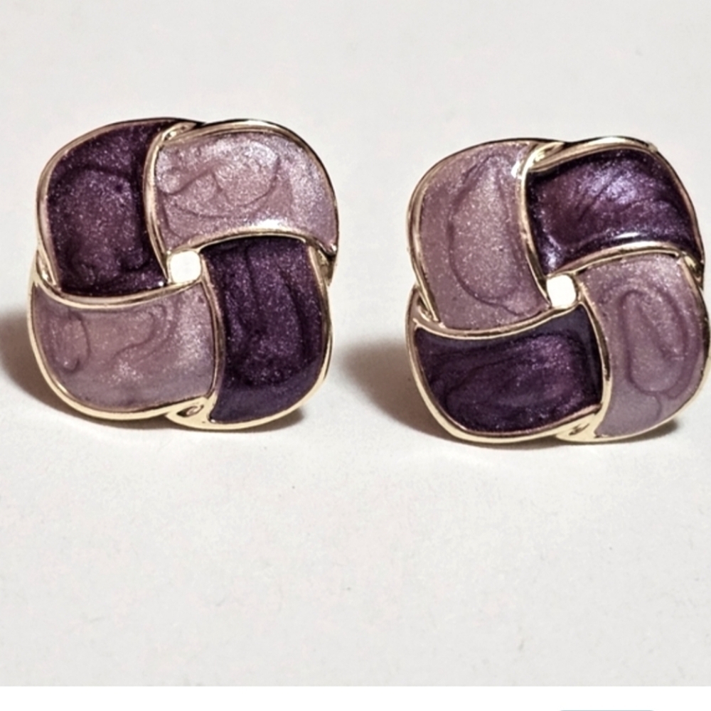 Purple and lavender swirl foursquare enameled earrings vintage